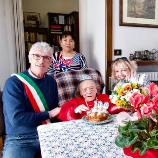 A Coggiola auguri a Teresina Lodo Bosso per i suoi 100 anni, è stata storica impiegata del Comune