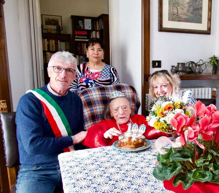 A Coggiola auguri a Teresina Lodo Bosso per i suoi 100 anni, è stata storica impiegata del Comune