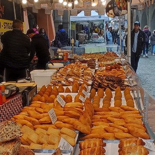 A Gattinara passa la banda a San Martino: ci sarà il carnevale