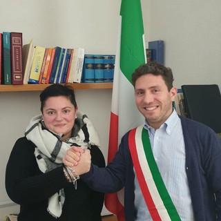 Francesco Pietrasanta, sindaco di Quarona, e la vice Ilaria Perincioli