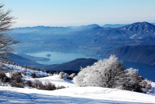 Il consiglio regionale celebra le bellezze del Piemonte con il calendario 2025