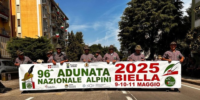 Alpini, a piedi dalla Valsesia a Biella per l'Adunata 2025 (foto di repertorio)