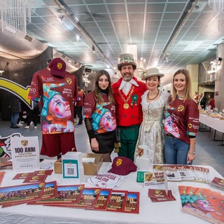 Maglie del Borgosesia calcio celebrative del carnevale aiutano la ricerca