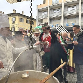 A Borgosesia è arrivato il Peru: inizia il carnevale