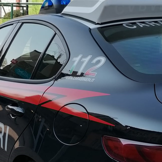 Frontale a Coggiola per una safety car del Rally Lana durante un trasferimento