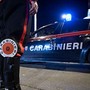 Giovane vandalo fermato con la refurtiva, danneggiate 12 auto parcheggiate.