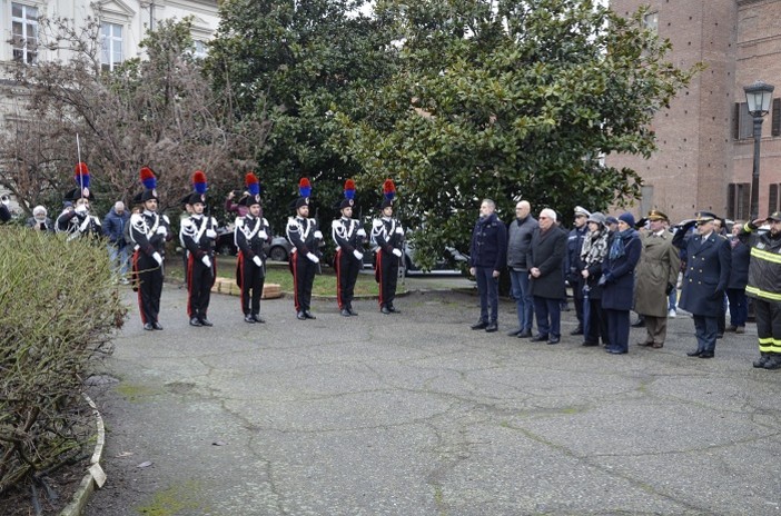 Carabinieri Vercelli hanno ricordato l'Appuntato Salvatore Vinci