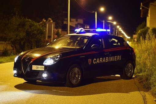 Vuole farla finita, salvato dai Carabinieri (foto di repertorio)