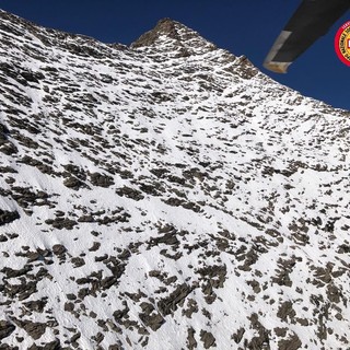 Tragedia in montagna: a Rocciamelone, uomo precipita a muore