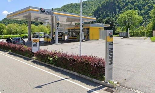 A Varallo riapre il distributore di benzina