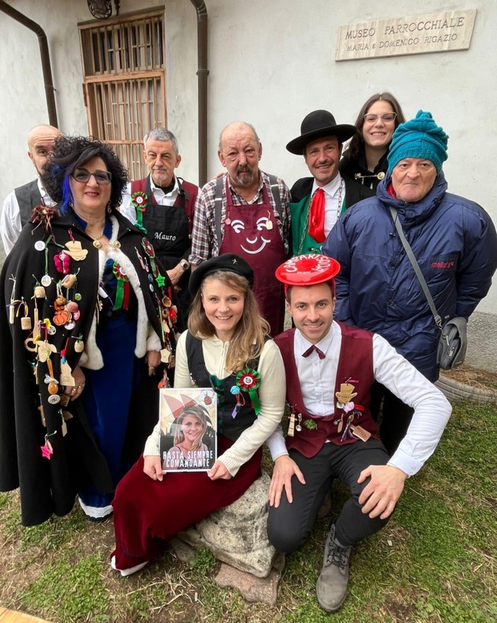 Il Giro dei cortili per carnevale a Guardabosone fa il pienone FOTO di Ermanno Orsi