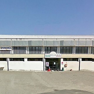 Lavori agli spogliatoi del palasport di Gattinara