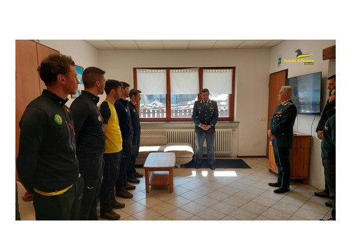 Il comandante Regionale Piemonte-Valle d'Aosta della Guardia di finanza in visita ai reparti di Vercelli e Valsesia