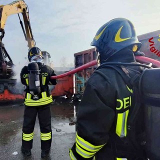 Incendio container a Palazzolo Vercellese