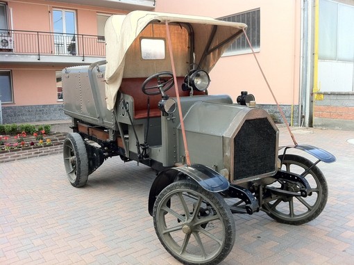 Fondazione Marazzato, bagno di folla per i mezzi della collezione ad auto e moto d’epoca 2024.