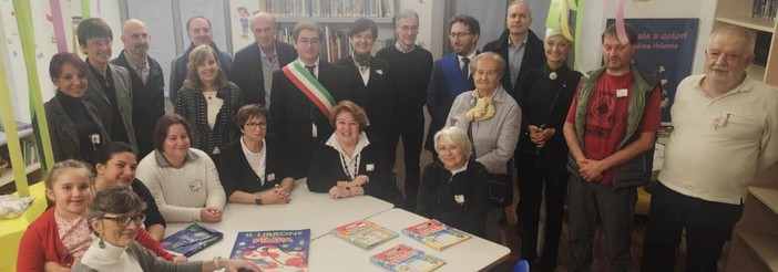 L'inaugurazione della biblioteca di Romagnano (foto dal Comune di Romagnano).