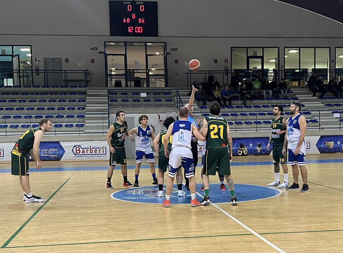 L'azione degli Spartans Basket (foto Letizia Bertini)