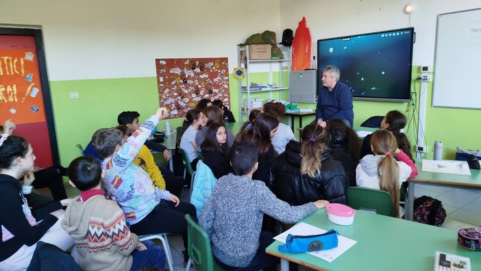 Gli studenti della scuola media di Mosso diventano attori e registi