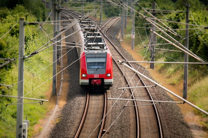 A giugno pronto il progetto di fattibilità per riattivare la linea Santhià-Arona