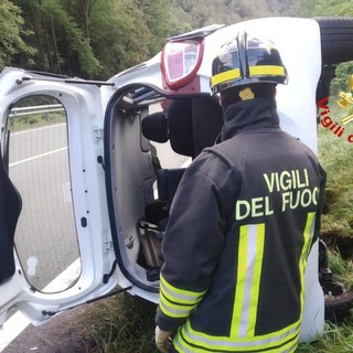 Incidente stradale a Balmuccia sulla Sp 299 , intervengono i Vigili del Fuoco