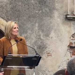 Jill Biden ritrova le sue radici a Gesso in Sicilia