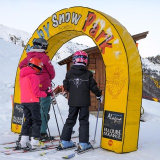 Alagna: Serata di divertimento sulla neve all'area sciistica Wold